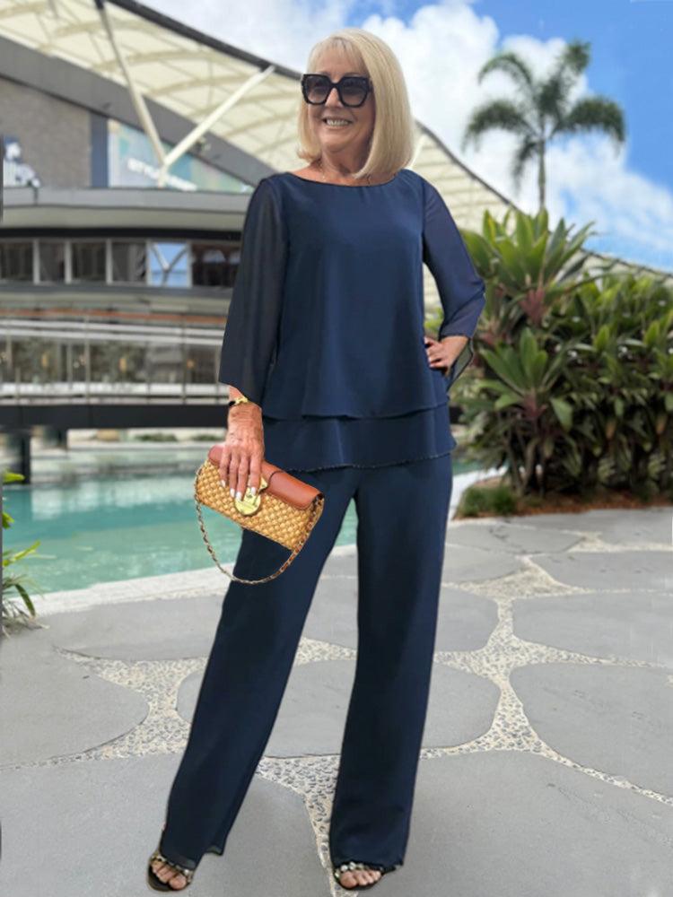 Women's Set - Elegant Set with 3/4 Blouse and Comfortable Pants for Any Occasion