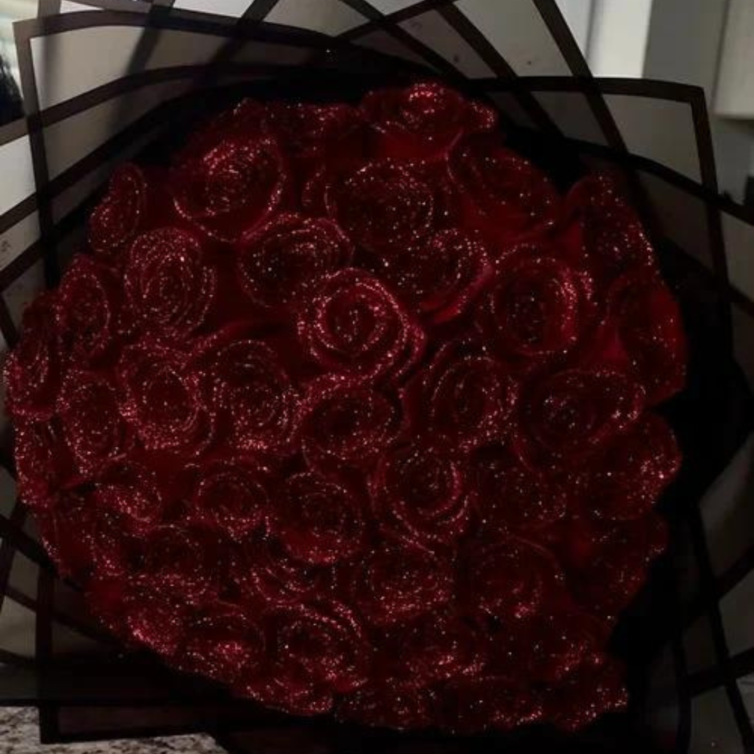 Λαμπερά τριαντάφυλλα σε αιώνια ανθοφορία