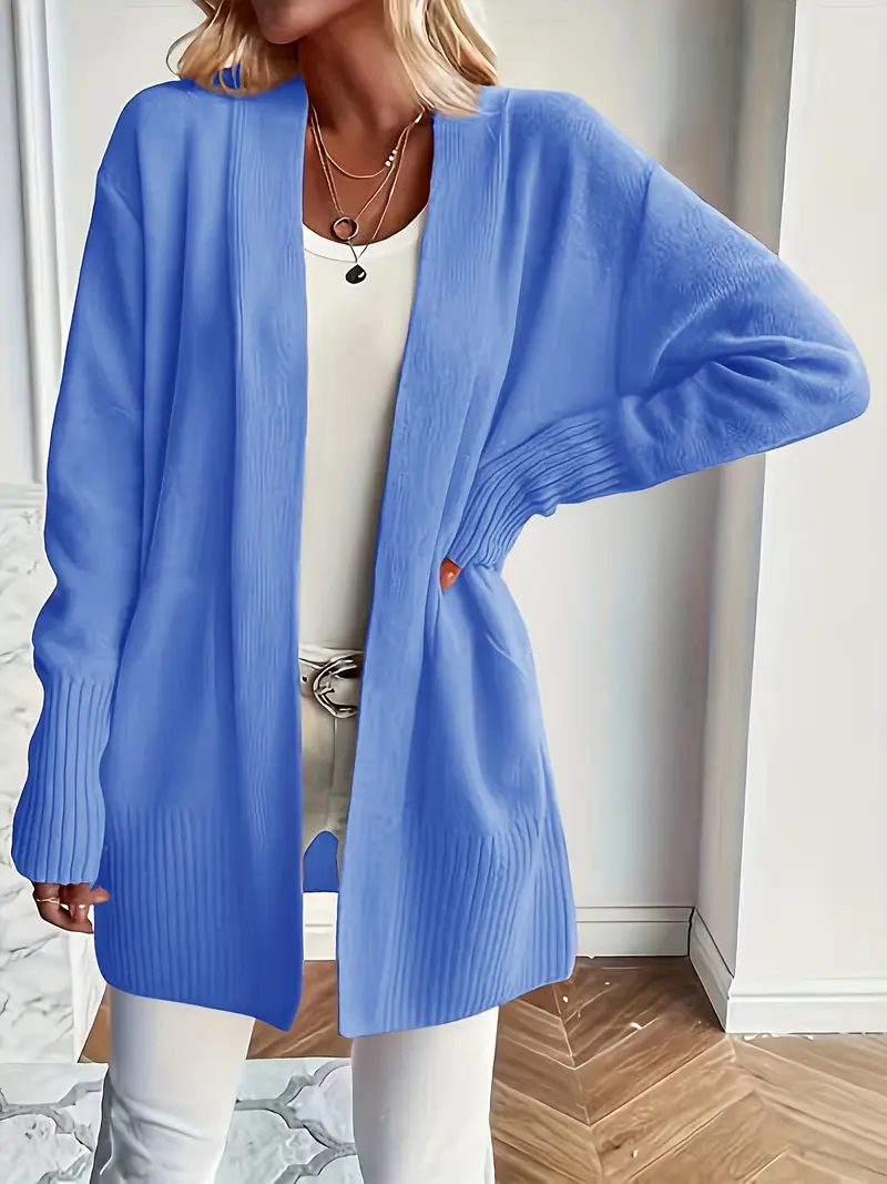 Dámský pletený svetr s kulatým výstřihem a volným střihem