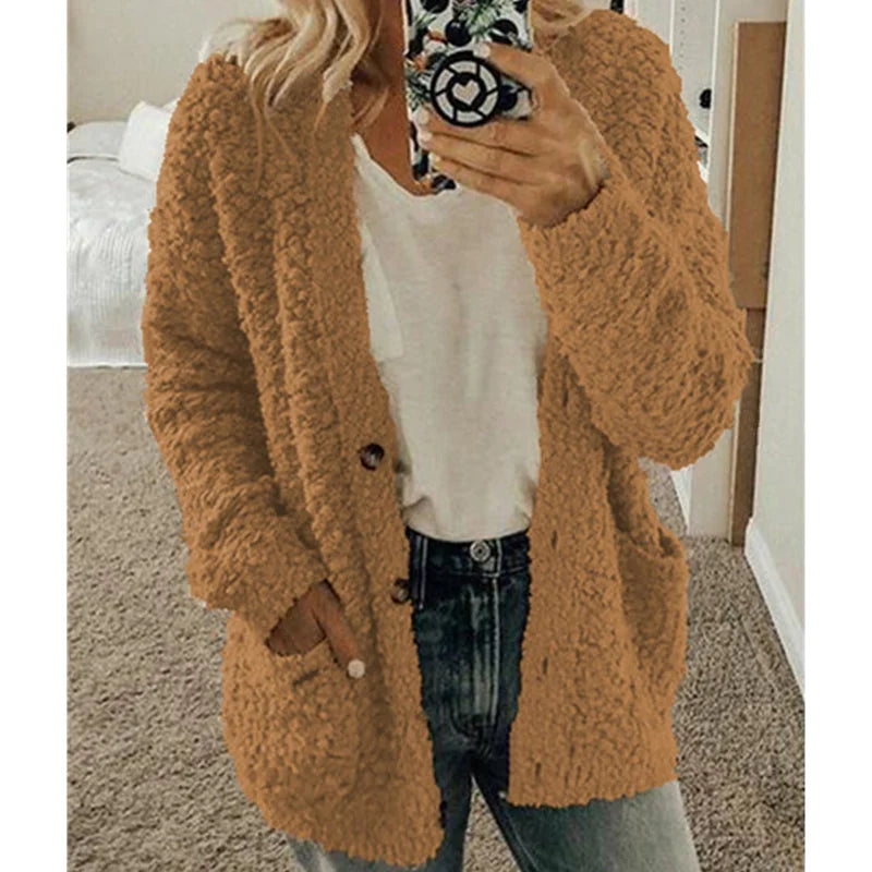Cardigan moale și călduros – croială elegantă, deschisă, ideală pentru ținute casual suprapuse