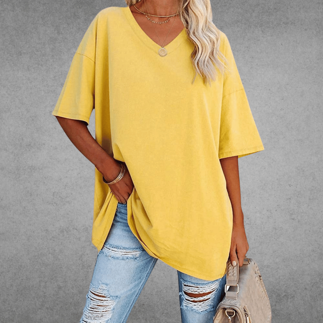 Women's Oversize T-shirt - Comfortable design with a heart neckline and lightweight, breathable fabric