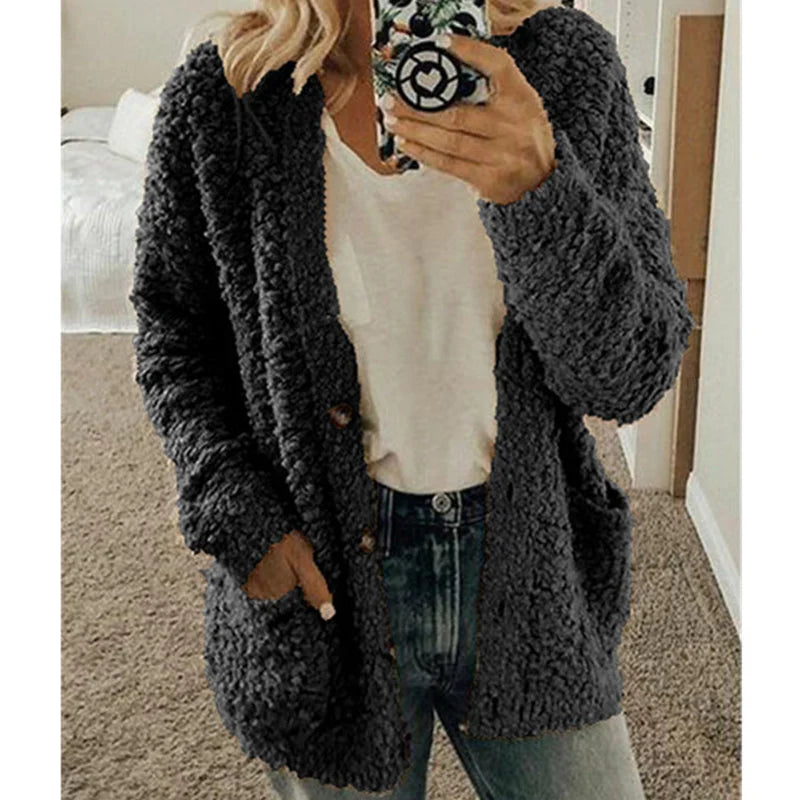Cardigan moale și călduros – croială elegantă, deschisă, ideală pentru ținute casual suprapuse