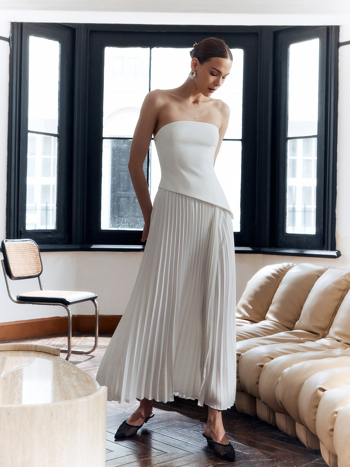 Robe longue plissée sculptée - Coupe ajustée avec fente sur le côté