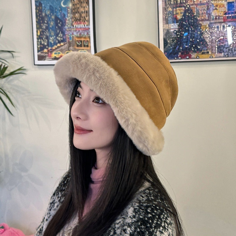 Príjemná a elegantná kožušinová čiapka pre ženy