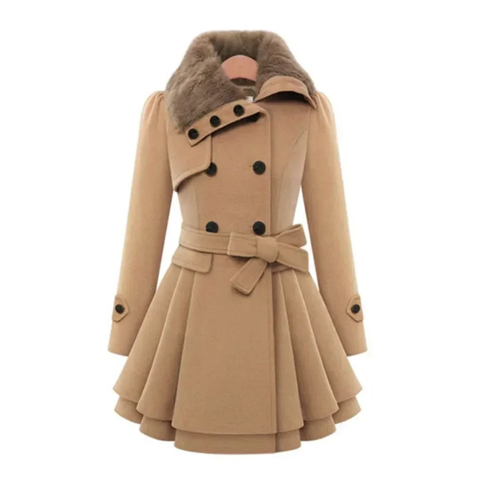 Cappotto in lana doppiopetto su misura | Taglio slim che valorizza la figura