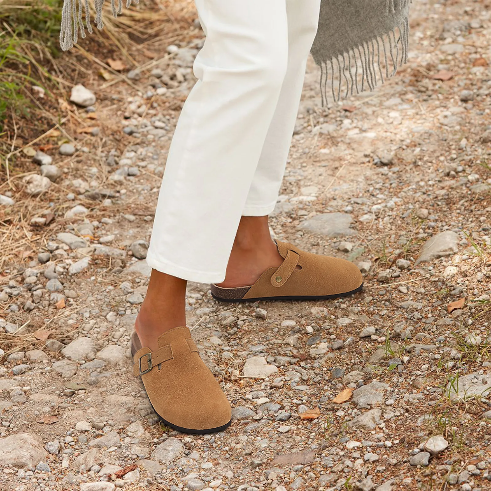 Zuecos para mujer: de ante, sin cordones y con hebilla ajustable