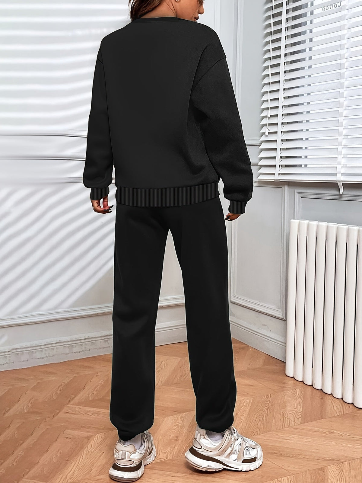 Two-Piece Tracksuit | Oversized Comfort and Urban Style