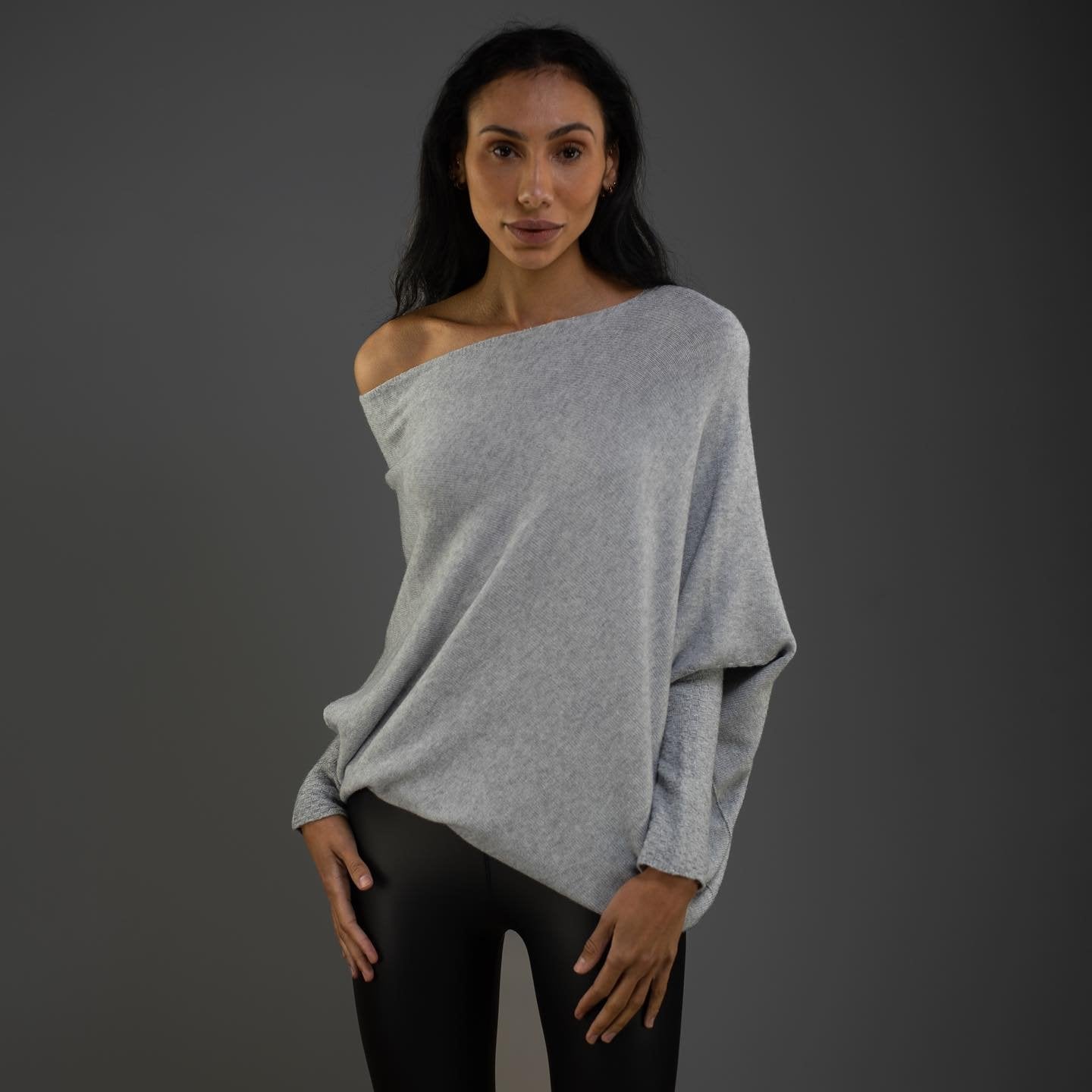 Jersey asimétrico | Mezcla de cachemira | Elegante y cómodo