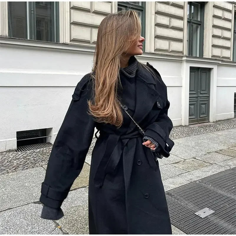 Klassisk lang trenchcoat med bælte