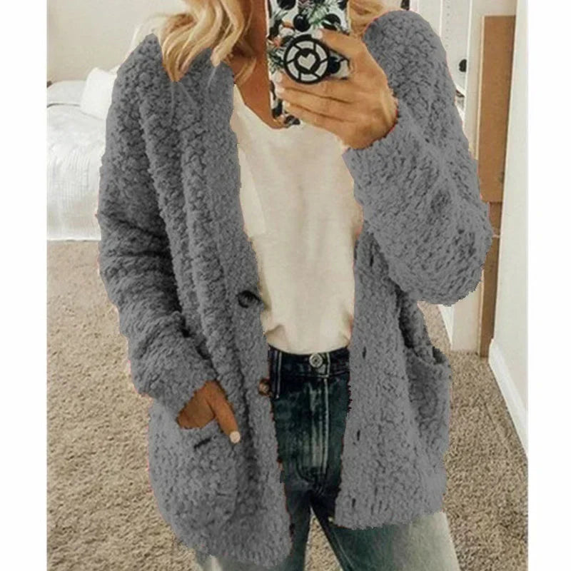 Cardigan moale și călduros – croială elegantă, deschisă, ideală pentru ținute casual suprapuse
