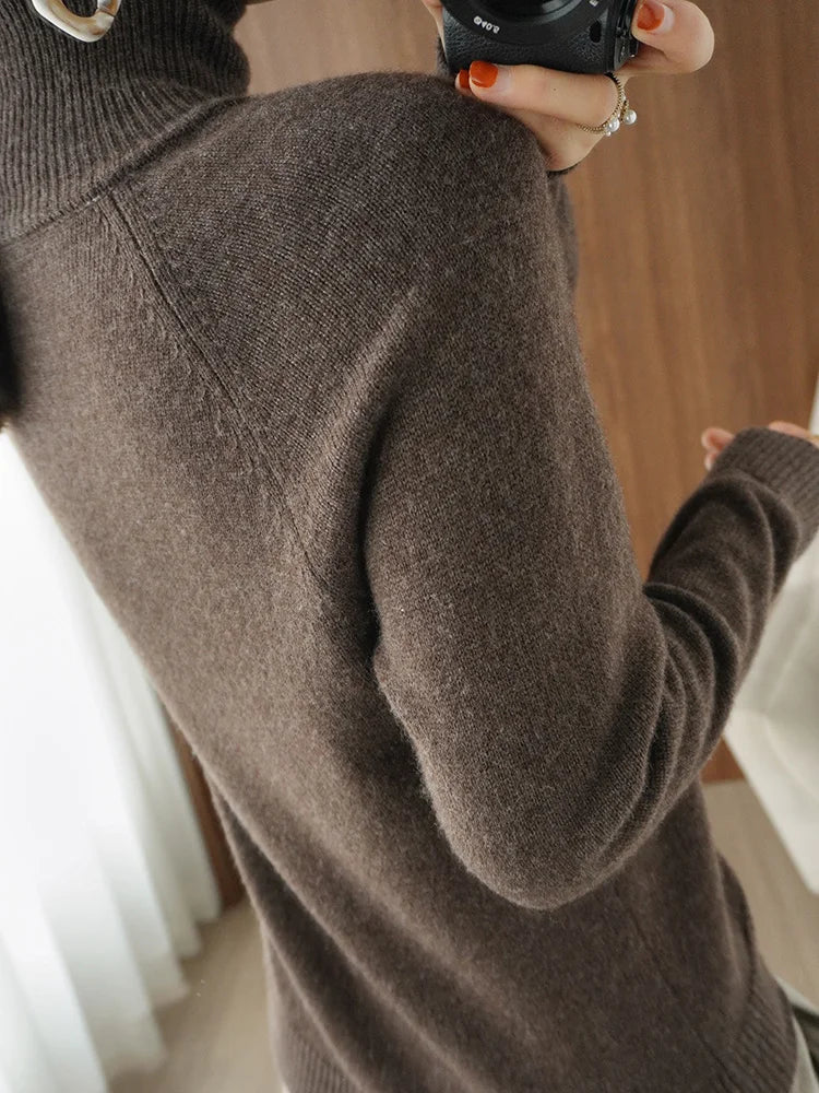 Image of Women's Fitted Turtleneck Sweater