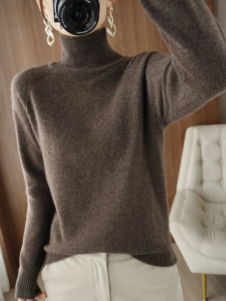 Image of Women's Fitted Turtleneck Sweater