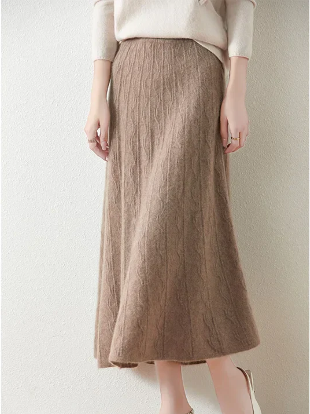 Image of Women's Knit A-Line Midi Skirt