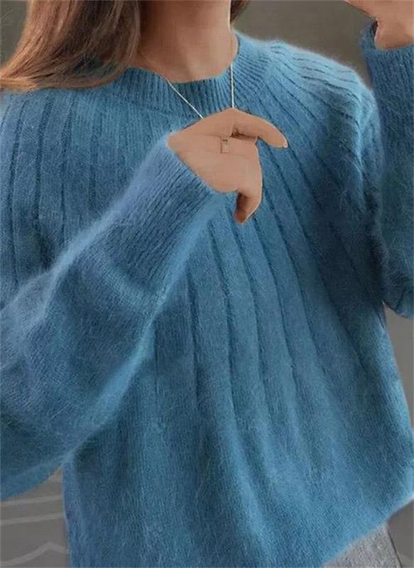 Image of Women's Ribbed Crewneck Sweater