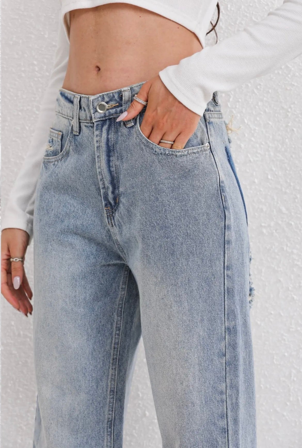 Vaqueros rotos para mujer | Vaqueros vintage de corte recto con detalles desgastados y bolsillo trasero en contraste | Corte holgado de estilo urbano