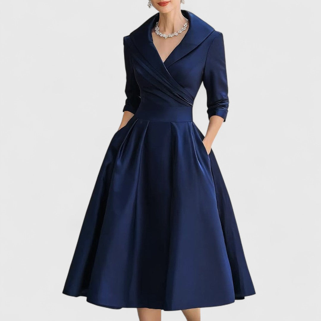 Robe mi-longue à encolure en V et corsage croisé