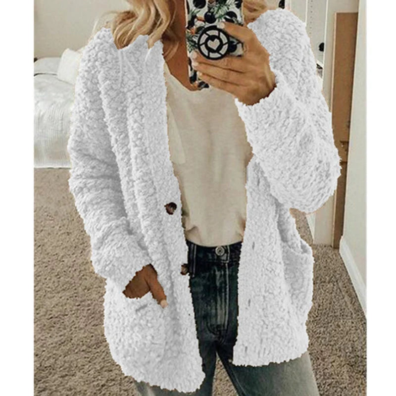 Cardigan moale și călduros – croială elegantă, deschisă, ideală pentru ținute casual suprapuse
