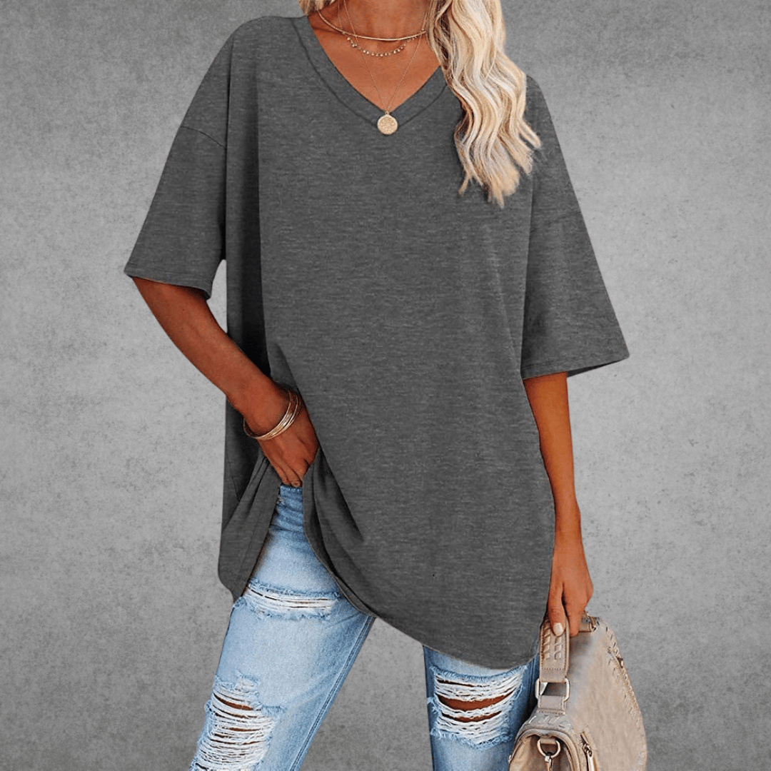 Women's Oversize T-shirt - Comfortable design with a heart neckline and lightweight, breathable fabric