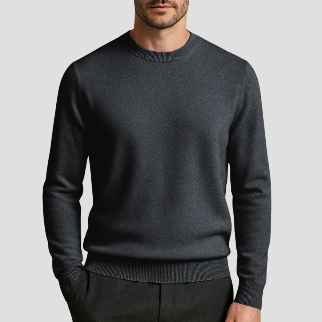 Men's cashmere sweaters - A classic crewneck with timeless elegance