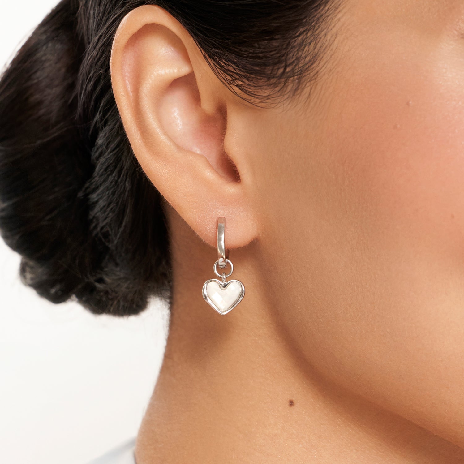 Boucles d'oreilles cœur en quartz blanc (argent)