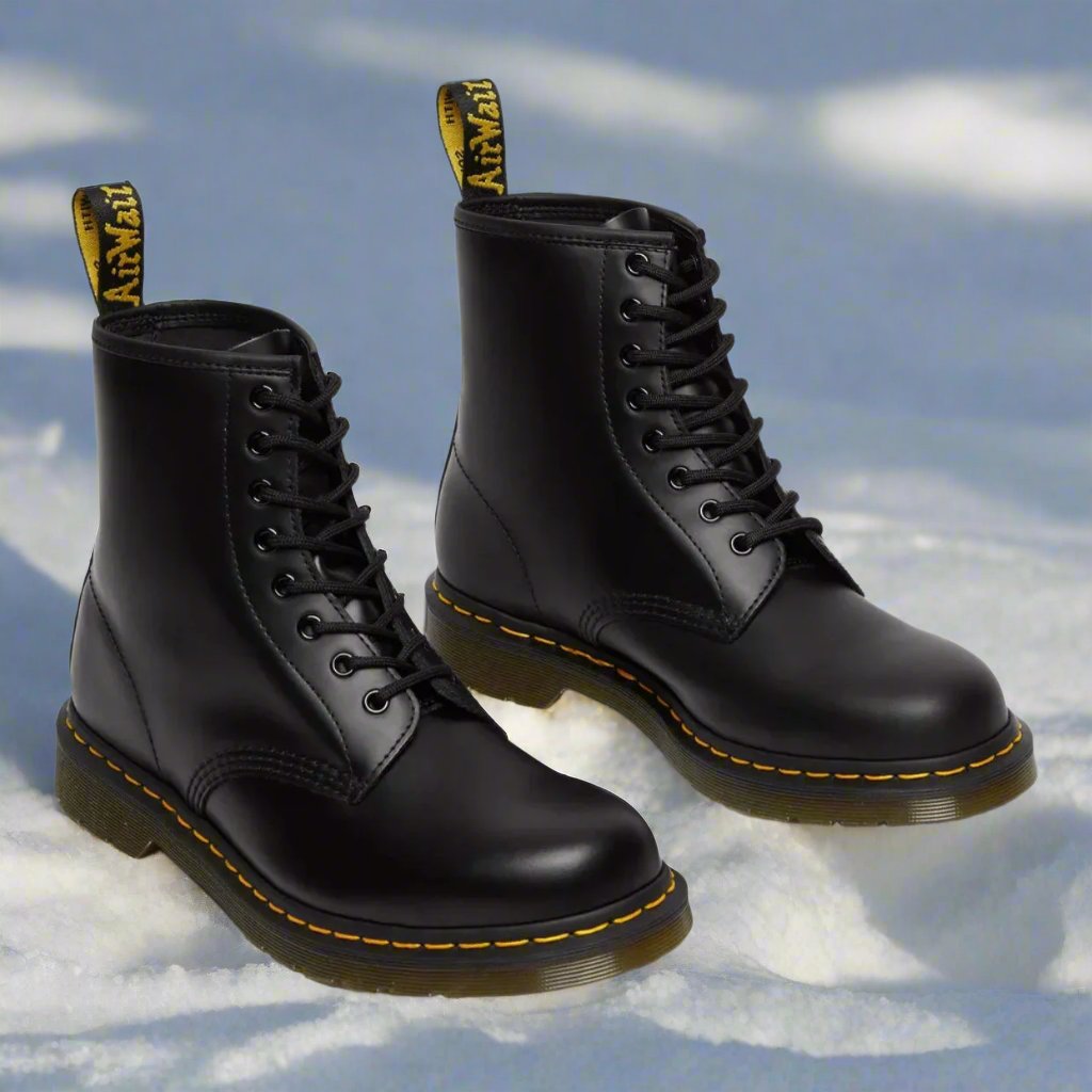 Modern women's lace-up boots – Comfortable & versatile design