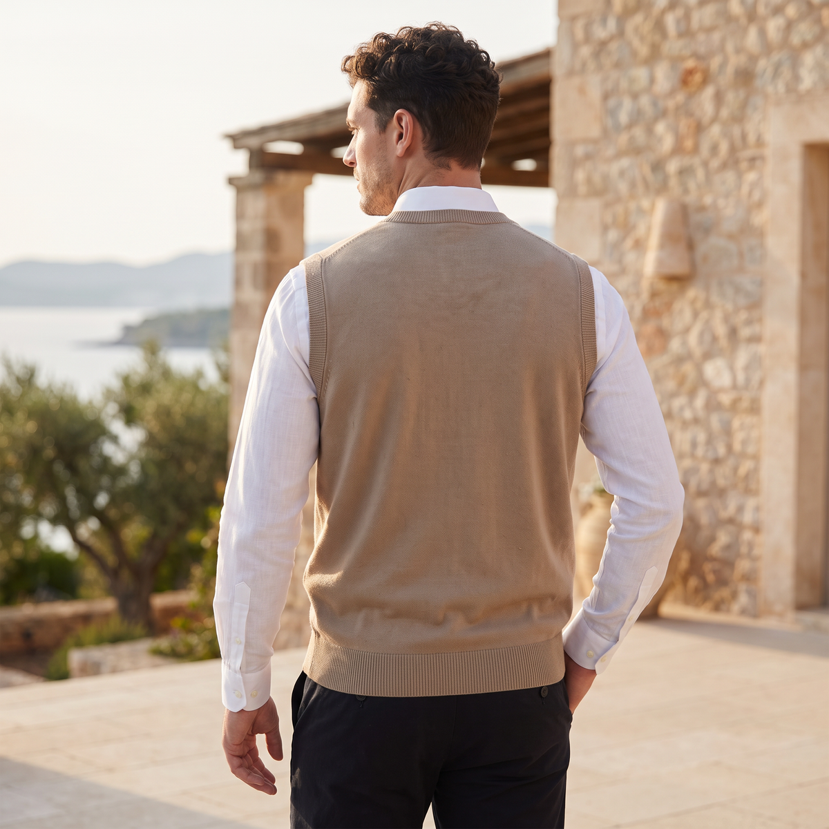 Ανδρικό πλεκτό γιλέκο χωρίς μανίκια με V-neck | Γιλέκο σε κανονική εφαρμογή για smart casual συνδυασμούς | Κλασικό πλεκτό γιλέκο χωρίς μανίκια