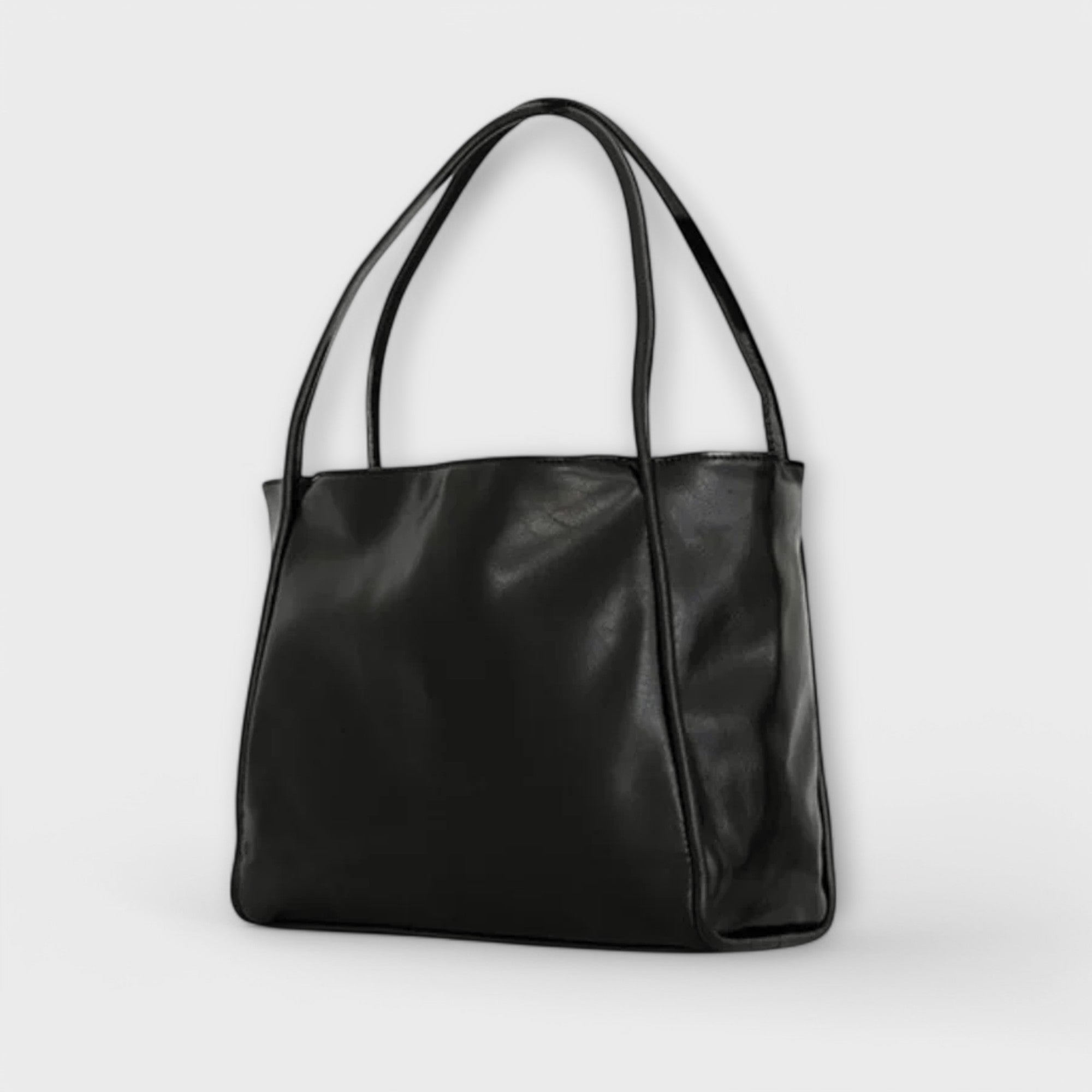 Lotte | Zwarte Dames Handtas van Kunstleer met Ruim Silhouet voor Zomergebruik 1