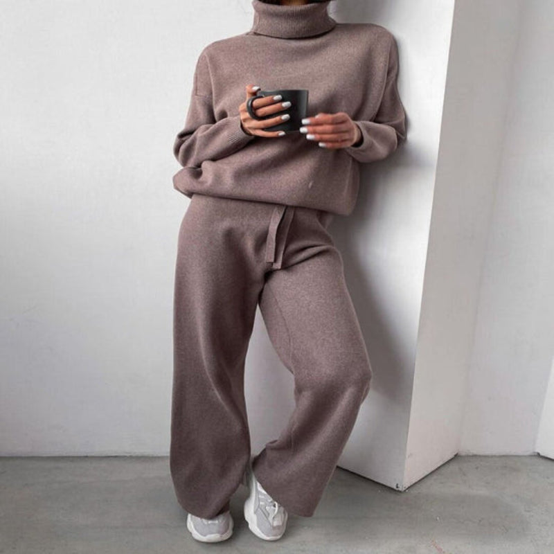 Elegancki damski sweter z golfem - idealny na co dzień