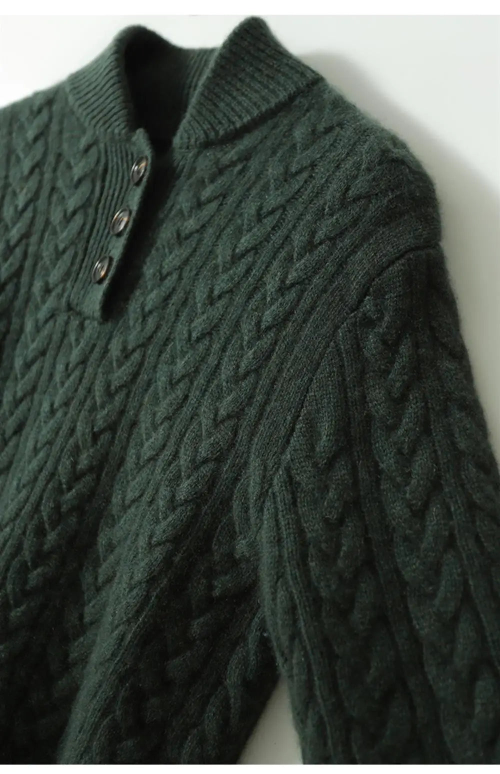Herre-striktrøje i kashmirblanding med knapper | Slim fit-striktrøje i uld med snoningsmønster og opretstående krave | Varmt vinterstrik