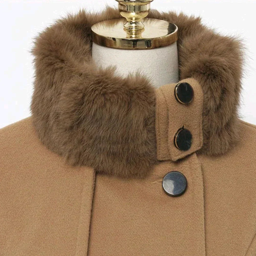 Cappotto in lana doppiopetto su misura | Taglio slim che valorizza la figura