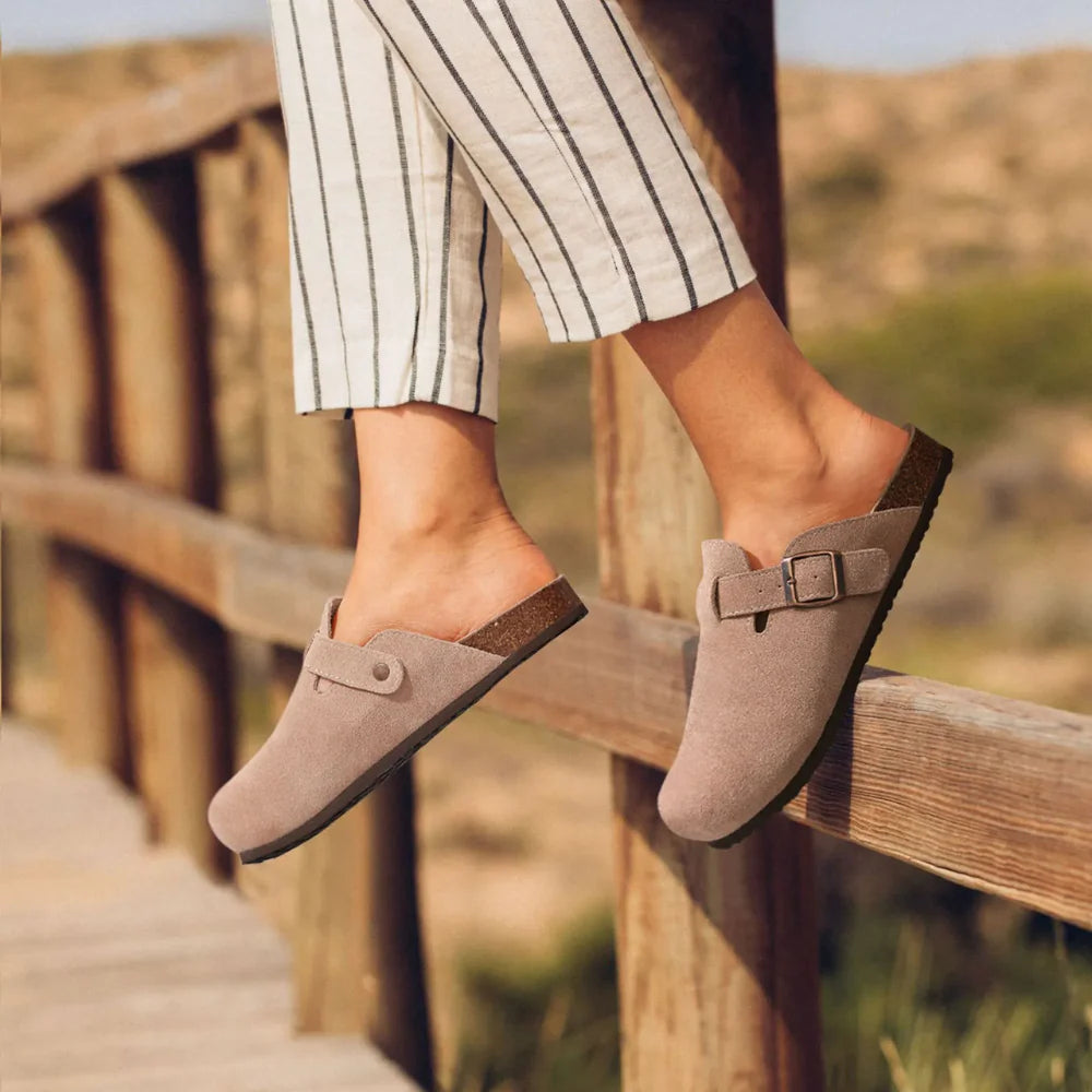 Sandali clog da donna in pelle scamosciata, comodi
