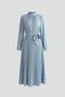 Robe midi à manches longues plissée pour femme, avec cordon à nouer à la taille et encolure haute – Jupe fluide descendant sous le mollet, avec détails froncés