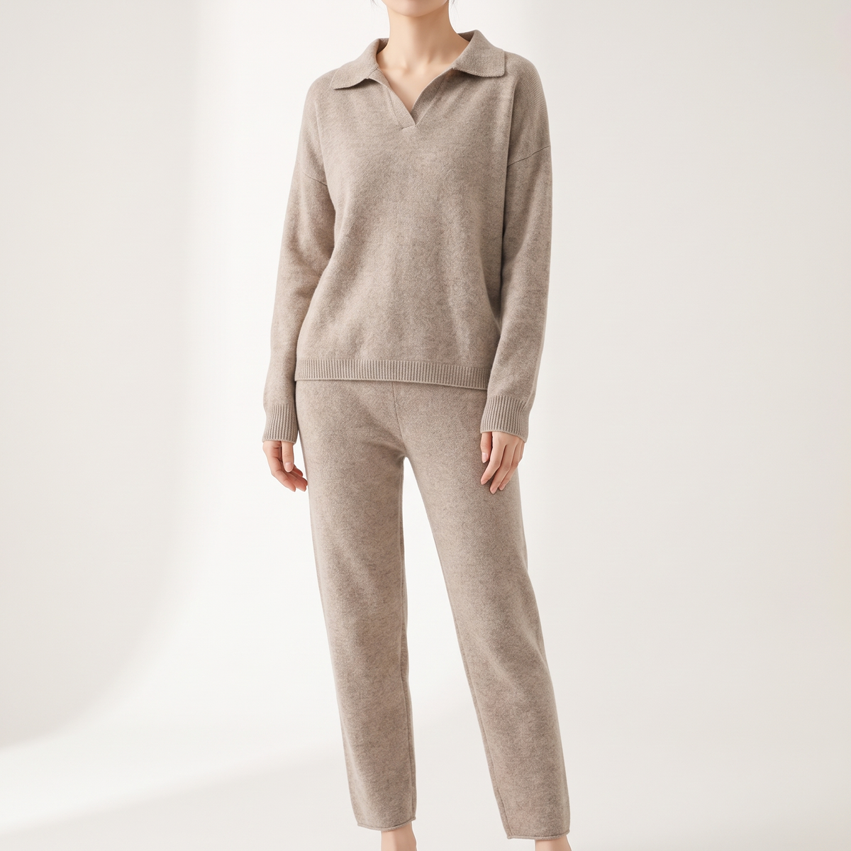 Women's Cozy Cashmere Set for Lounging with Relaxed Fit 9