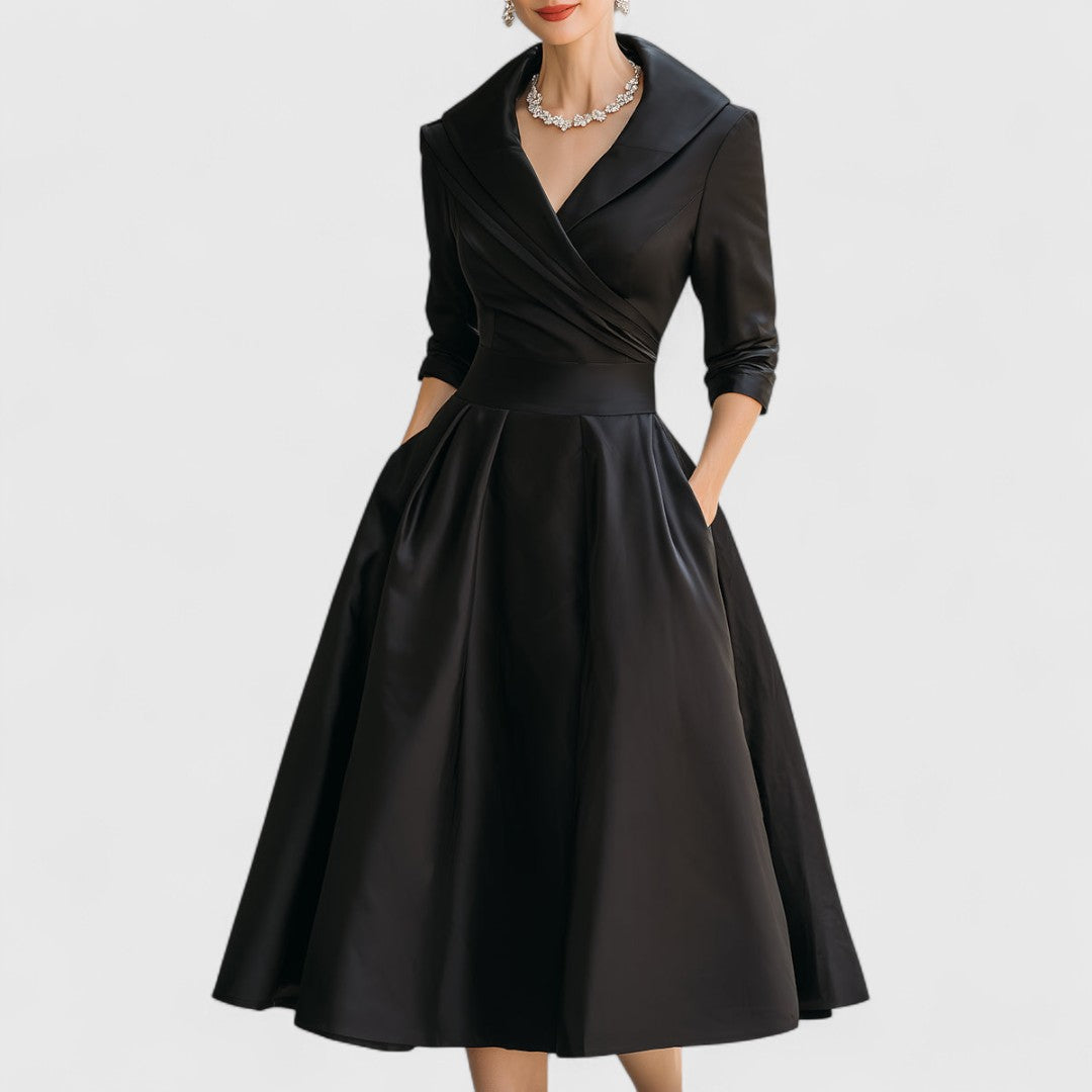 Robe mi-longue à encolure en V et corsage croisé