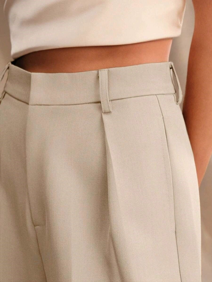 High Waist Wide Leg Tailored Trousers for Women | Smart Office Dress Pants with a Structured Waist and Flowing Silhouette
