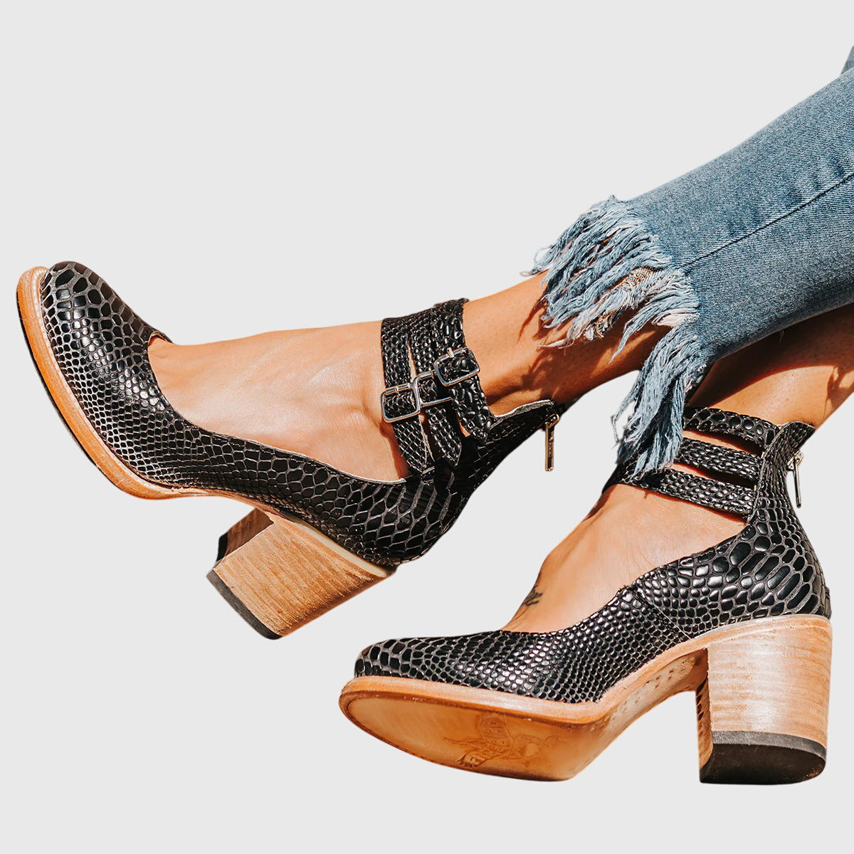 Elegant And Comfortable Sandals
