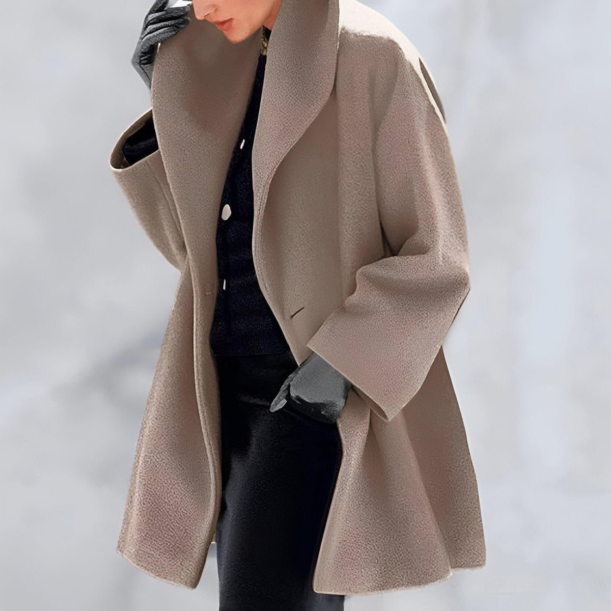 Woman’s Luxury Wool Coat – Elegant Form & Warm Winter Style