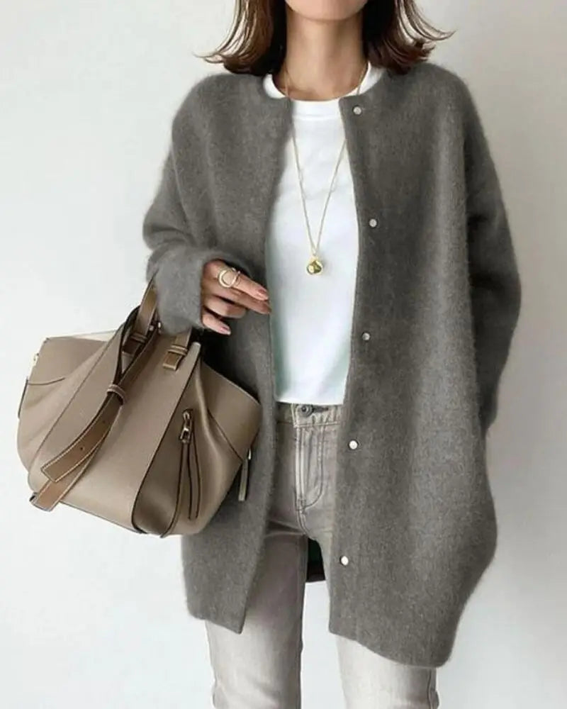 Chic wool and mohair cardigan for fall and winter - Women's