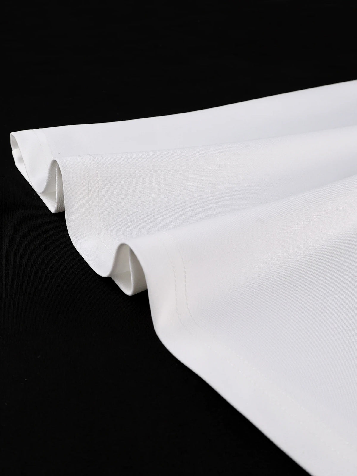 Elegantní dámské šaty midi ve střihu do A – s vysokým výstřihem, dlouhými rukávy a 3D květinovými manžetami