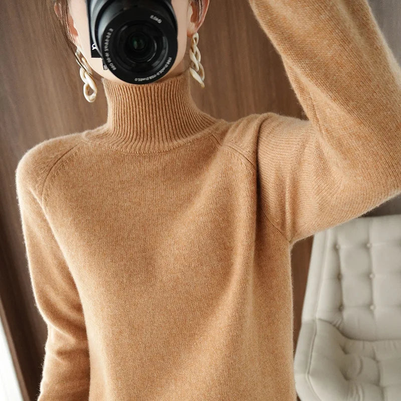Image of Women's Fitted Turtleneck Sweater