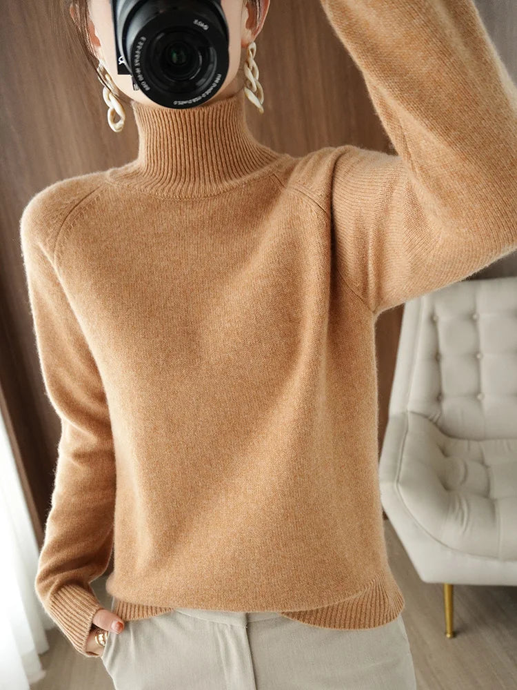 Image of Women's Fitted Turtleneck Sweater