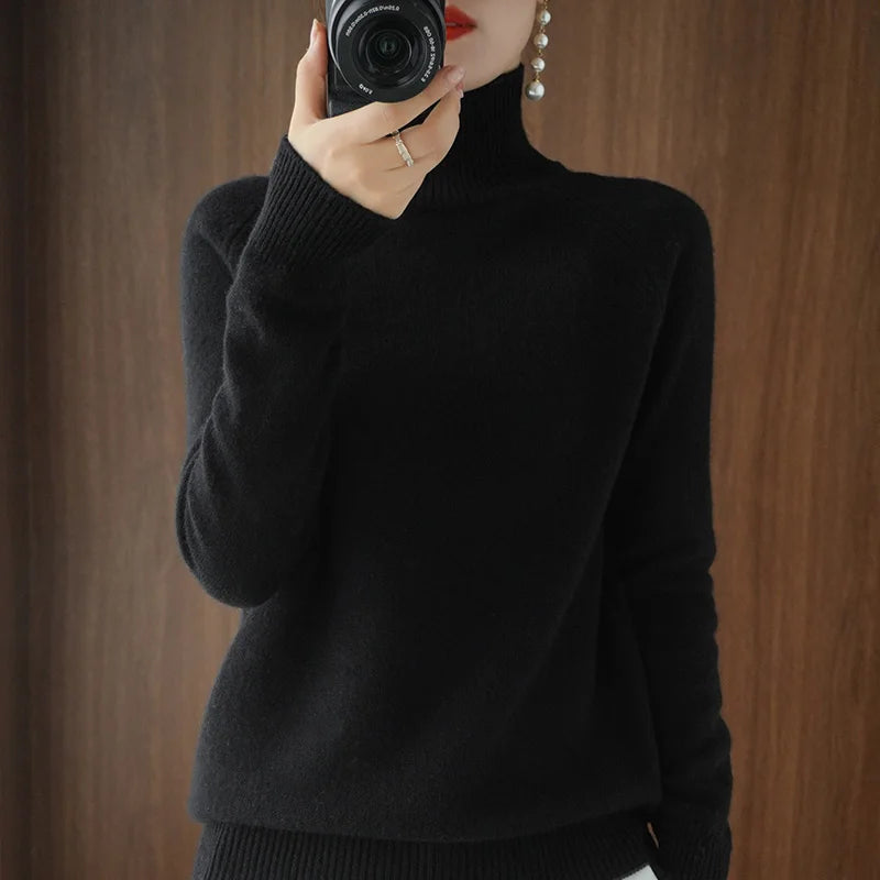 Image of Women's Fitted Turtleneck Sweater