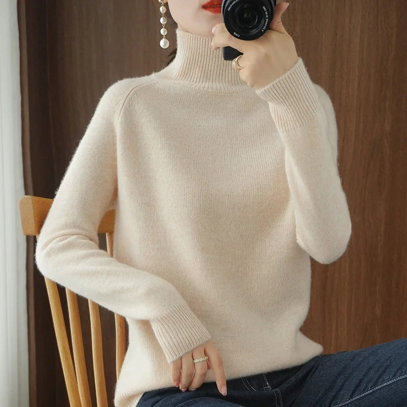 Image of Women's Fitted Turtleneck Sweater