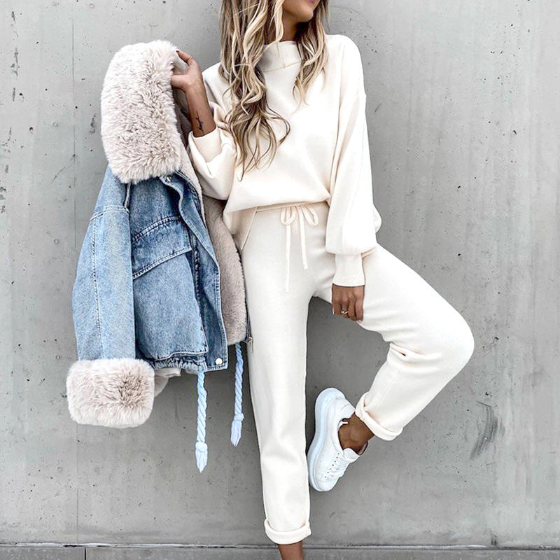 Image of Women's Relaxed Fit Sweatpants Set